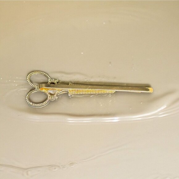 METAL SCISSOR HAIR BARRETTE (GOLD) - Picture 5 of 6